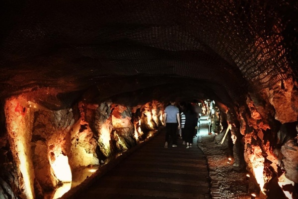 Enjoy a Refreshing Trip to Gwangmyeong Cave!