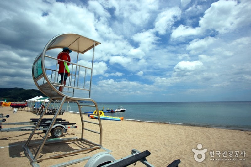 Goraebul Beach  (12/16)
