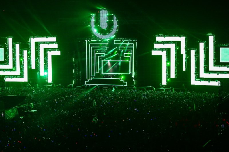 ULTRA KOREA  (12/19)