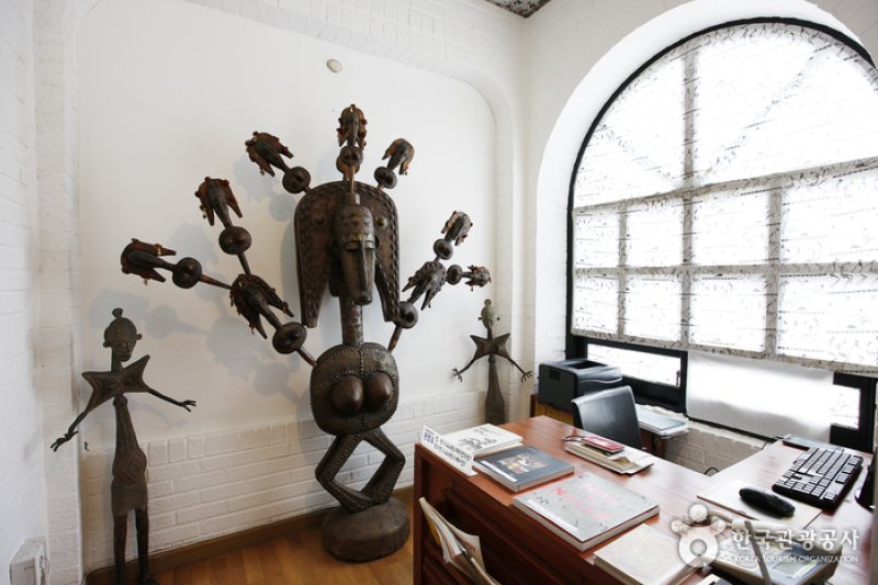 Africa Museum of Art  (2/6)
