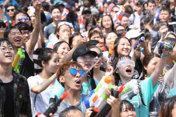 Water Gun Fight Festival