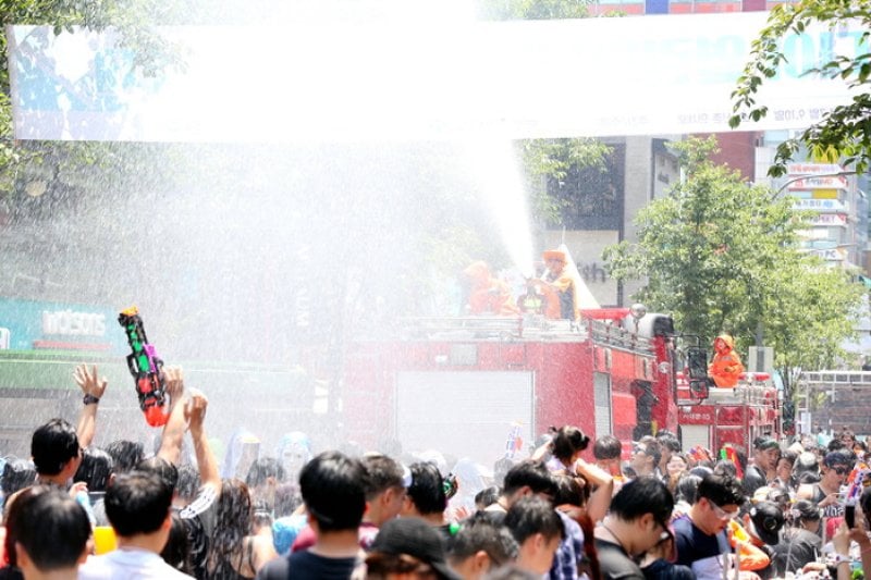 Water Gun Fight Festival   (15/23)