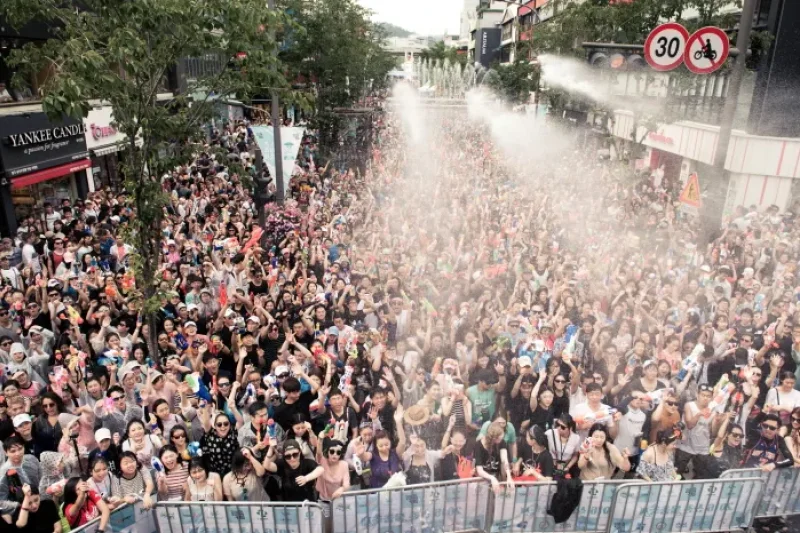 Water Gun Fight Festival   (23/23)