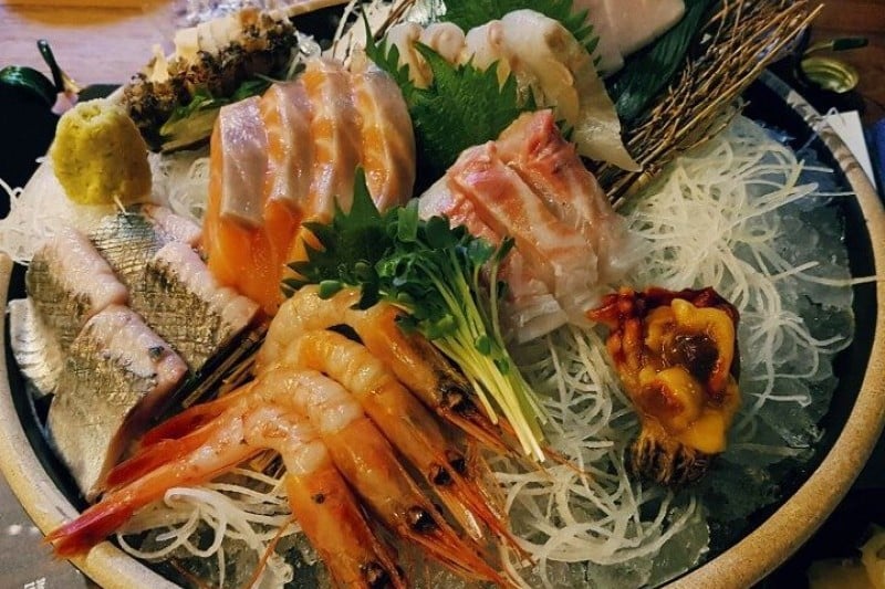 Halago (Apgujeong Branch, Riverside)  ※closed (8/16)