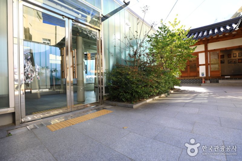 Modern History Experience Hall Gyesanyega  (9/13)