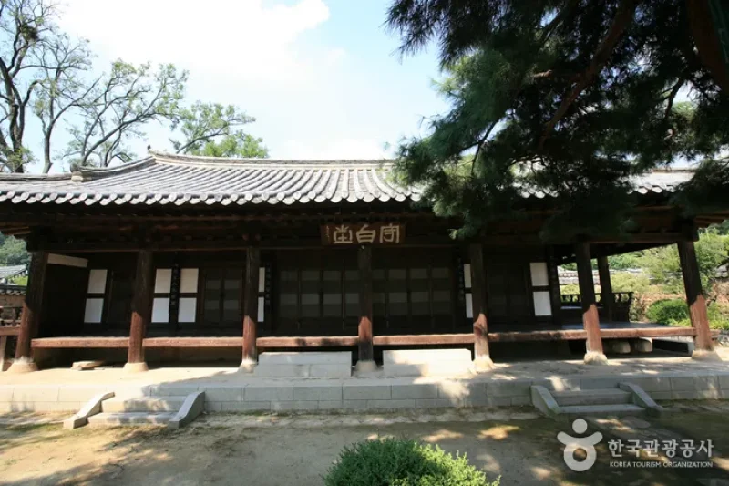Nampyeong Moon Clan's Original Residence Area  (3/22)