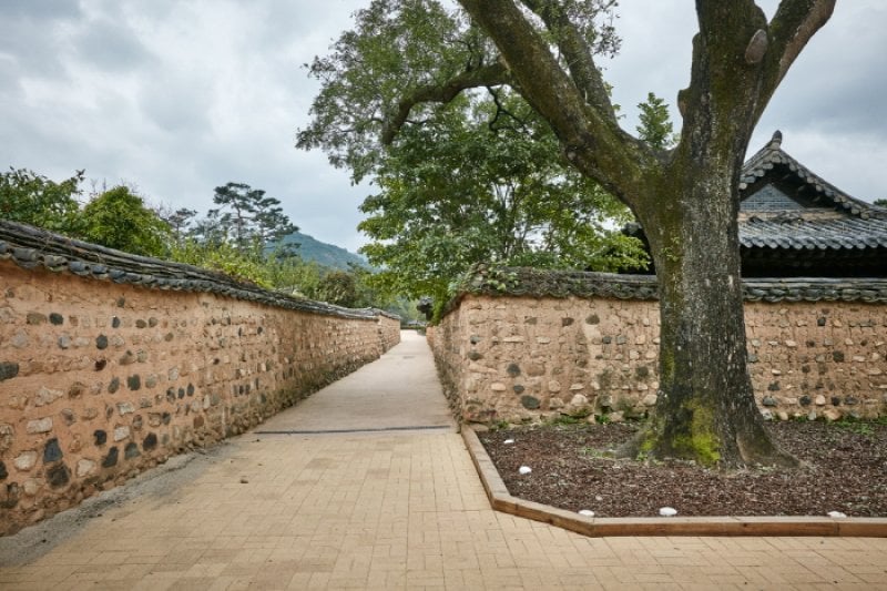 Nampyeong Moon Clan's Original Residence Area  (11/22)