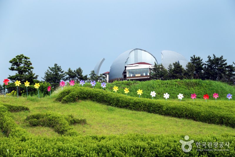 Uhangri Dinosaur Fossil Natural Historic Monument  (12/16)