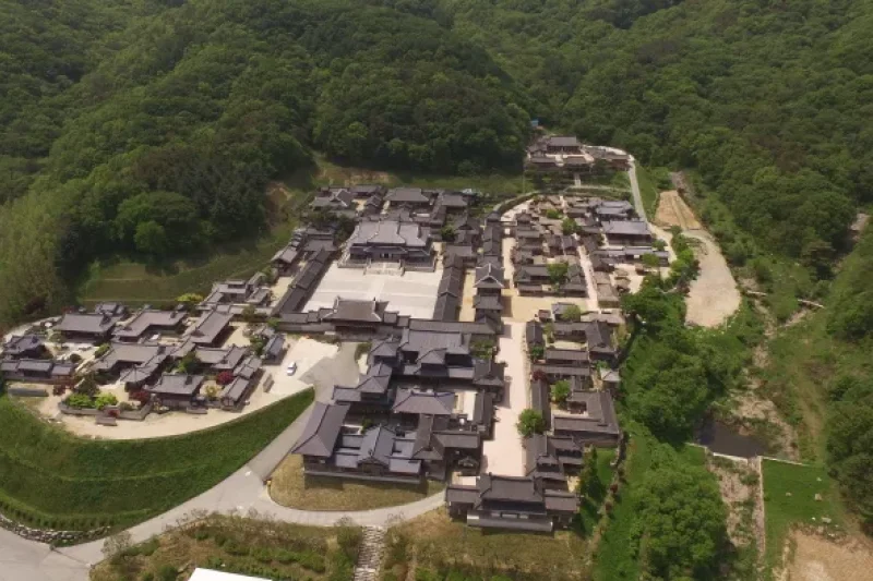 Dae Jang Geum Park  (1/19)