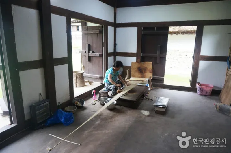 Hansan Mosi  (17/25)