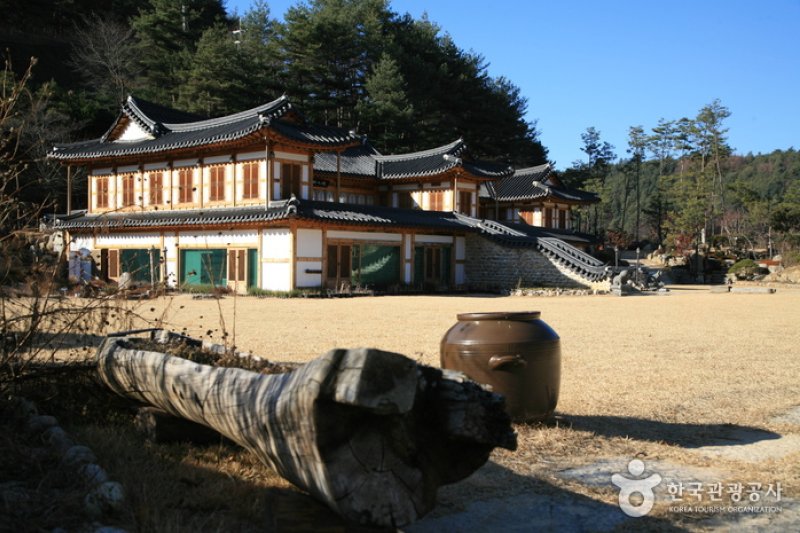 Jeonggangwon - Korea Traditional Food Culture Experience Center  (7/9)