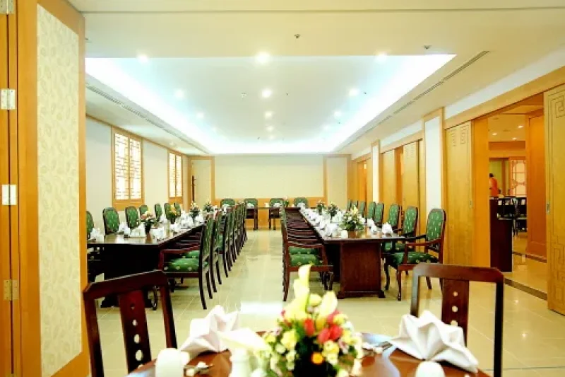 Onyang Hot Spring Hotel  (1/12)