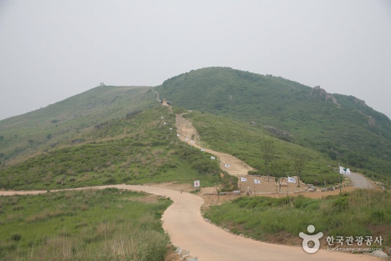 Hwangmaesan County Park  (6/10)