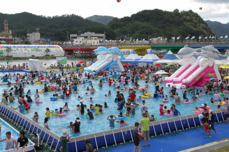 Jeongnamjin Jangheung Water Festival  (8/11)