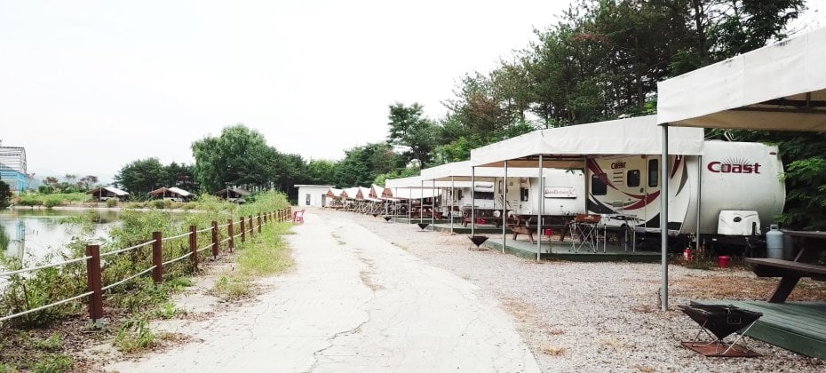 Yongin Songwon Glamping Park Camping Tour &amp; Everland (2/51)