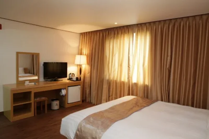Haenam Ttangkkeut Hotel  (10/16)