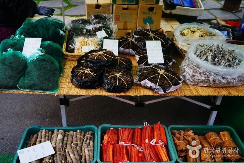 Bongpyeong 5-day Market  (4/8)