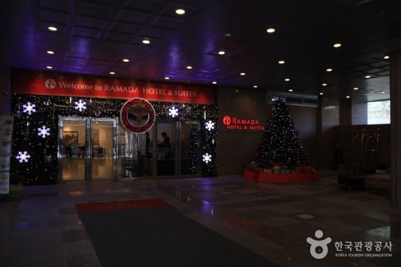 Ramada Hotel &amp; Suites Seoul Namdaemun  (8/9)
