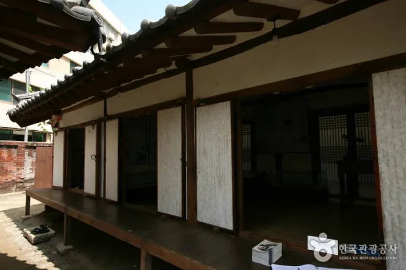 House of Yi Sang-hwa  (3/20)