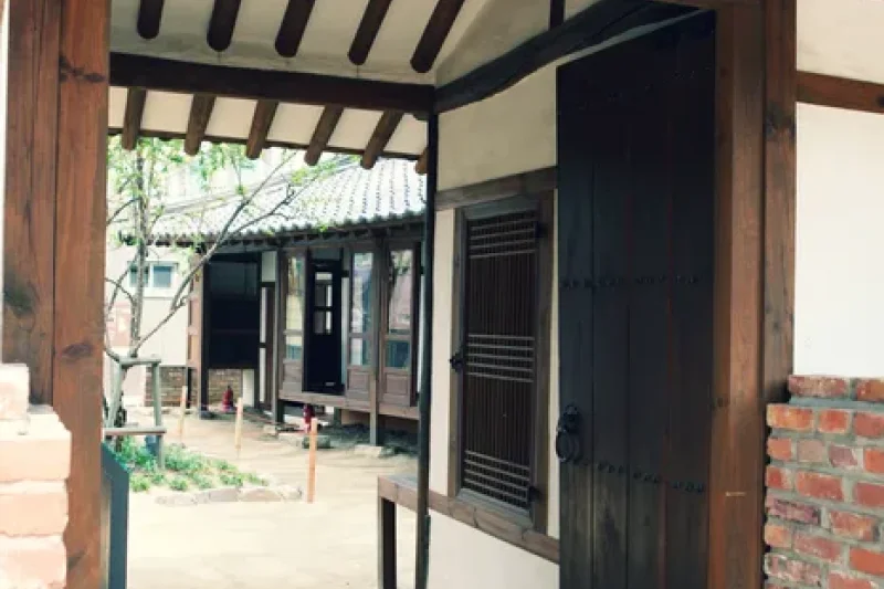 House of Yi Sang-hwa  (7/20)