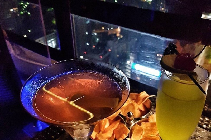 Lua Rooftop Lounge (7/8)