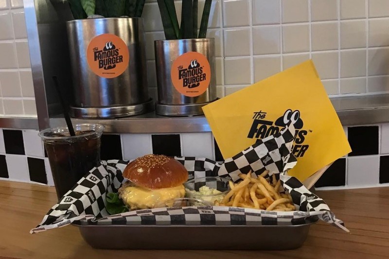 The Famous Burger (8/15)