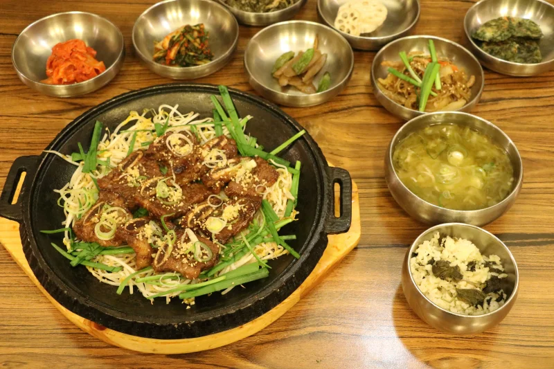 Hangaram(Korean Restaurant) Yaksun Hanjeongsik Bukchang-dong Main Branch (29/38)