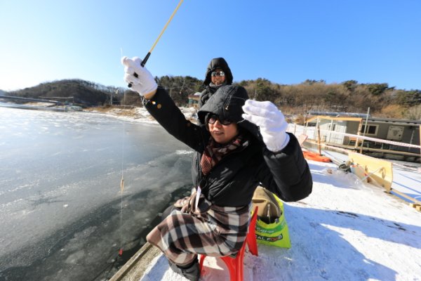 Anseong Ice Fishing Festival