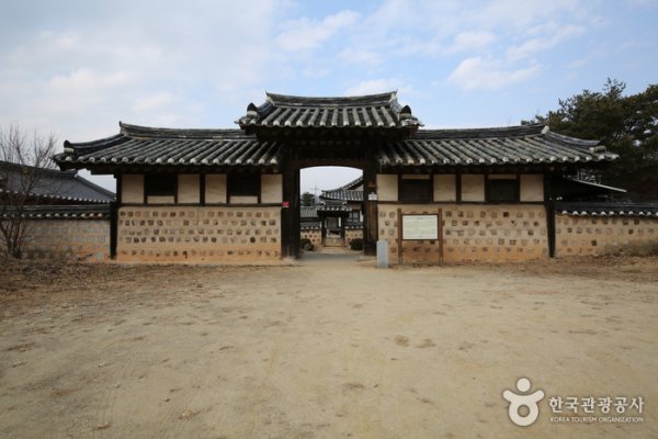 Suaedang Traditional House