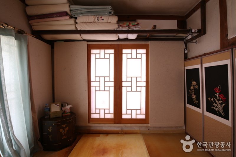 Suaedang Traditional House 