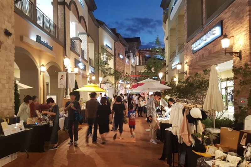 Siheung Premium Outlets  (2/5)