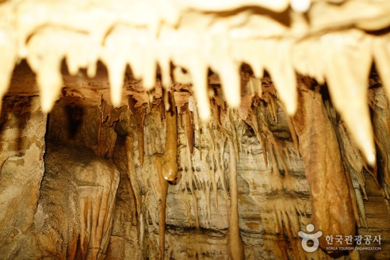 Baengnyong Cave  (8/11)