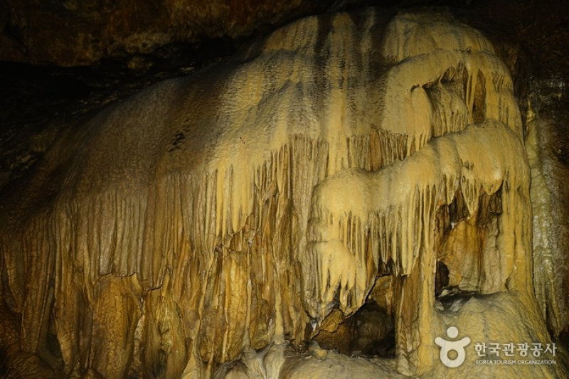 Baengnyong Cave  (10/11)