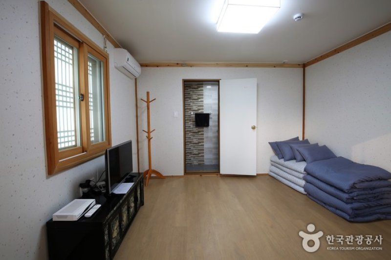 Seorabeol Hanok Guesthouse(서라벌한옥관)[한국관광품질인증/Korea Quality] (3/12)