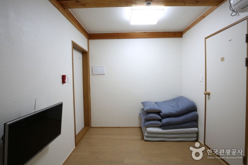Seorabeol Hanok Guesthouse(서라벌한옥관)[한국관광품질인증/Korea Quality] (9/12)