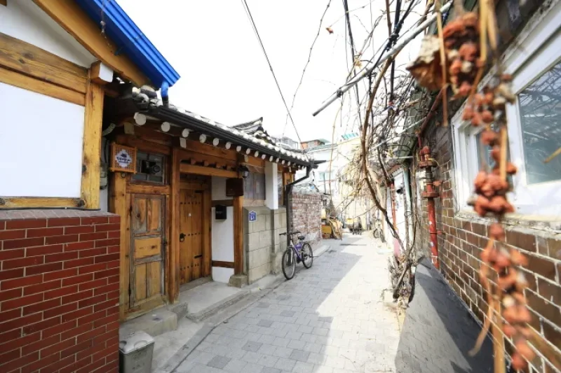 Nuri Guest House (누리한옥게스트하우스)[한국관광품질인증/Korea Quality] (1/23)