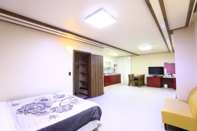 Lovely Motel (러블리모텔펜션)[한국관광품질인증/Korea Quality] (15/15)