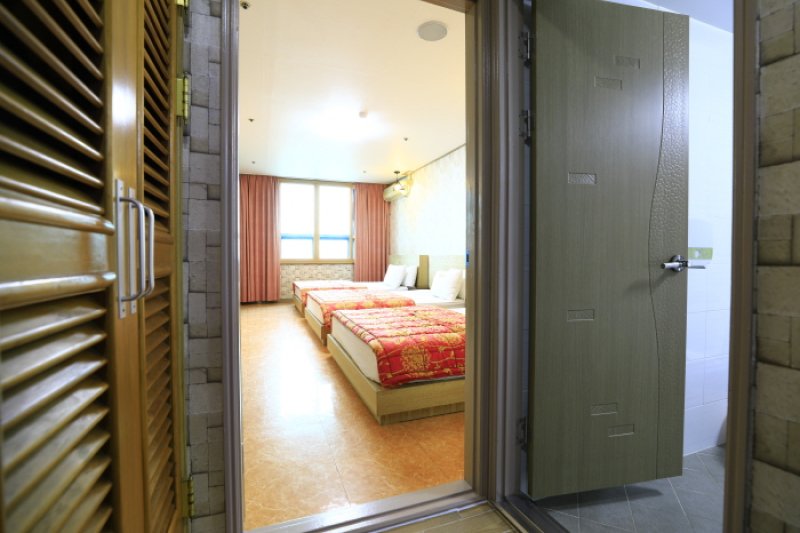 Marina Hotel (마리나모텔) [한국관광품질인증/Korea Quality] (12/27)