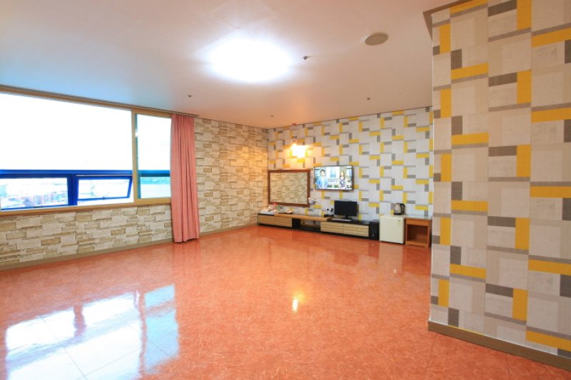 Marina Hotel (마리나모텔) [한국관광품질인증/Korea Quality] (15/27)