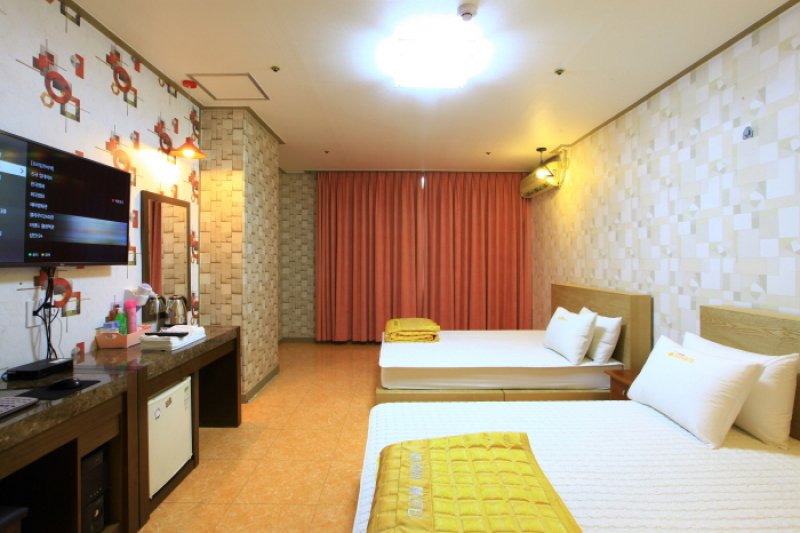 Marina Hotel (마리나모텔) [한국관광품질인증/Korea Quality] (18/27)