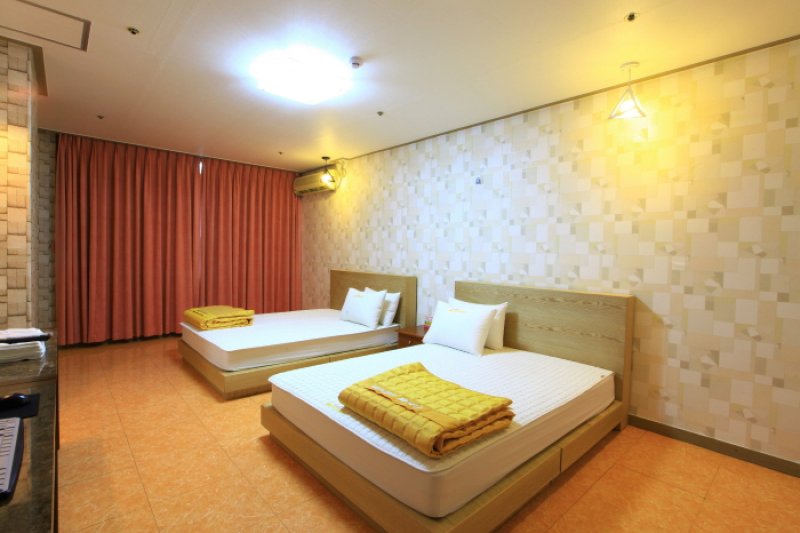 Marina Hotel (마리나모텔) [한국관광품질인증/Korea Quality] (21/27)