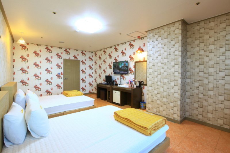 Marina Hotel (마리나모텔) [한국관광품질인증/Korea Quality] (22/27)