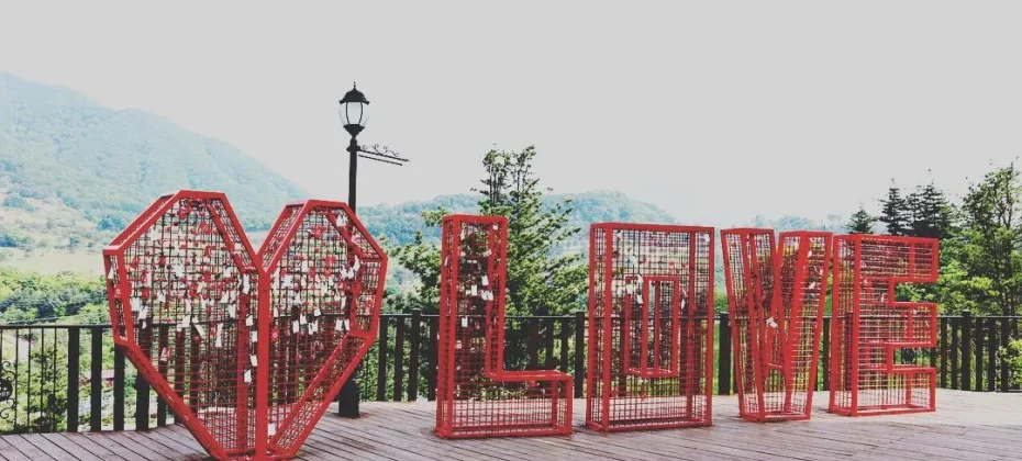 Edelweiss Swiss Theme Park (9/10)