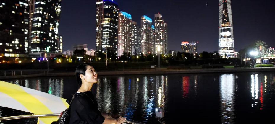 Fantastic Incheon Night View Tour(Songdo Central Park) (15/51)