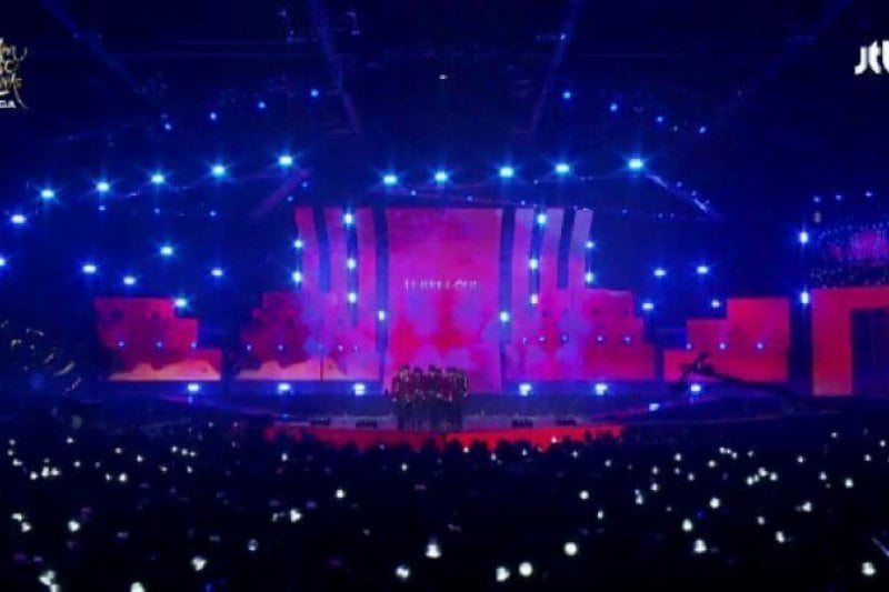 2019 Golden Disc Awards + Shuttle Tour (4/5)