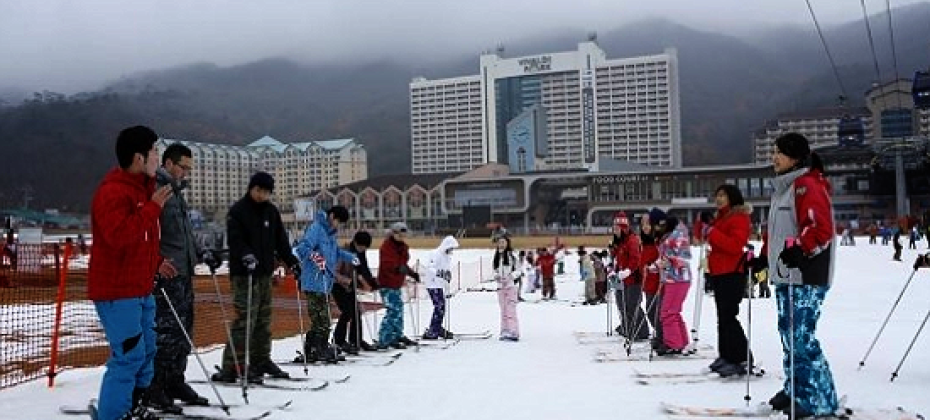 VIVALDI PARK ONE DAY SKI TOUR / shuttle service (21/36)