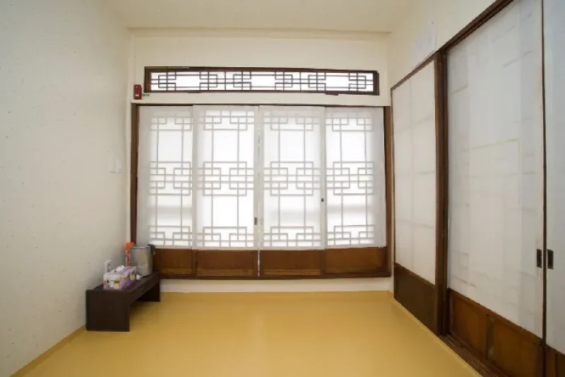 Nuri Guest House (누리한옥게스트하우스)[한국관광품질인증/Korea Quality] (17/23)