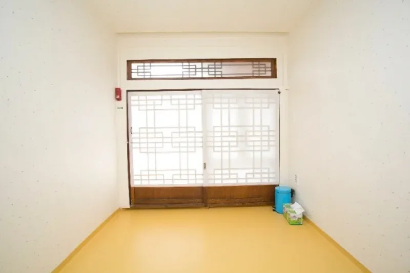 Nuri Guest House (누리한옥게스트하우스)[한국관광품질인증/Korea Quality] (19/23)