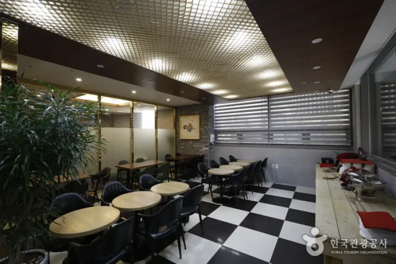 Central Park Hotel (센트럴파크 호텔)[한국관광품질인증제/ Korea Quality] (14/20)