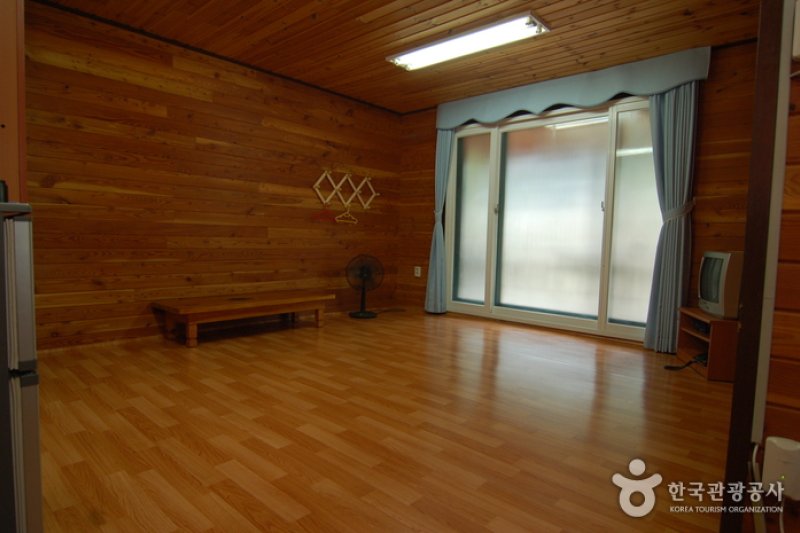 Garisan Natural Recreation Forest (가리산자연휴양림) (18/22)